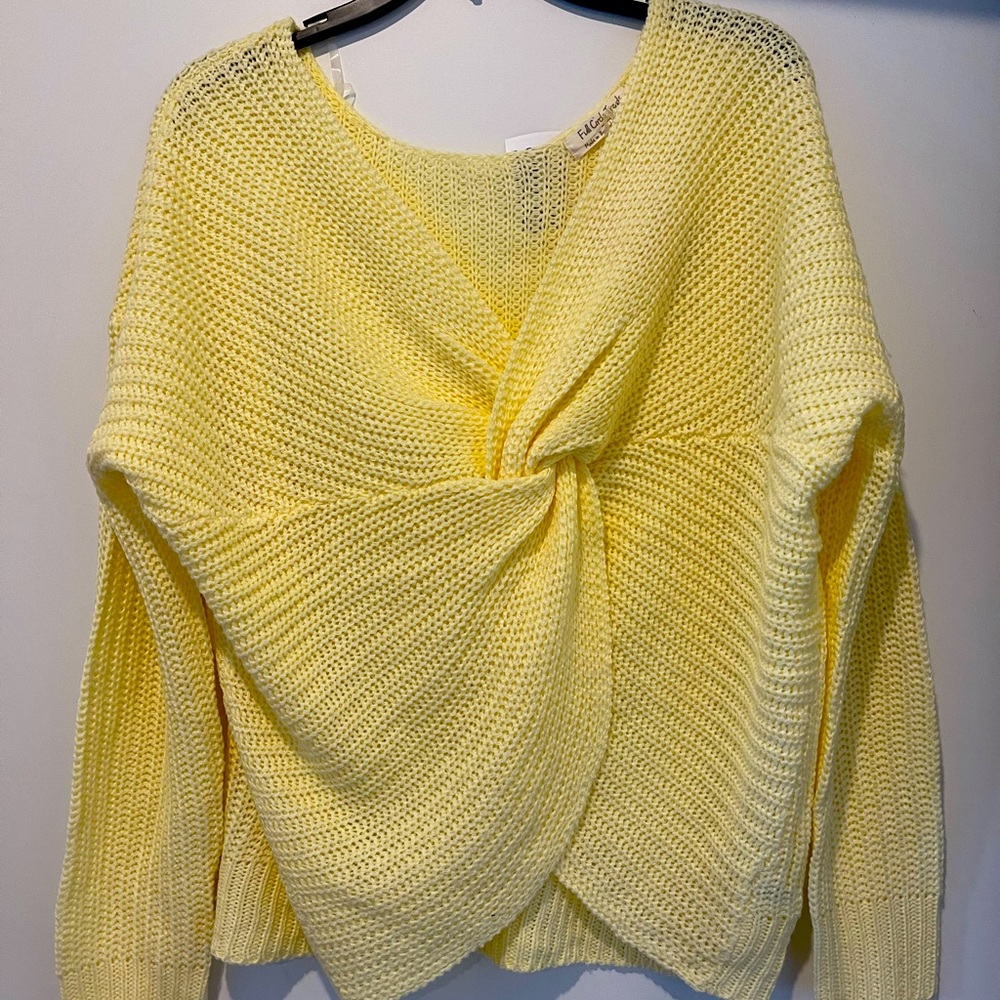 Women’s sweater size L